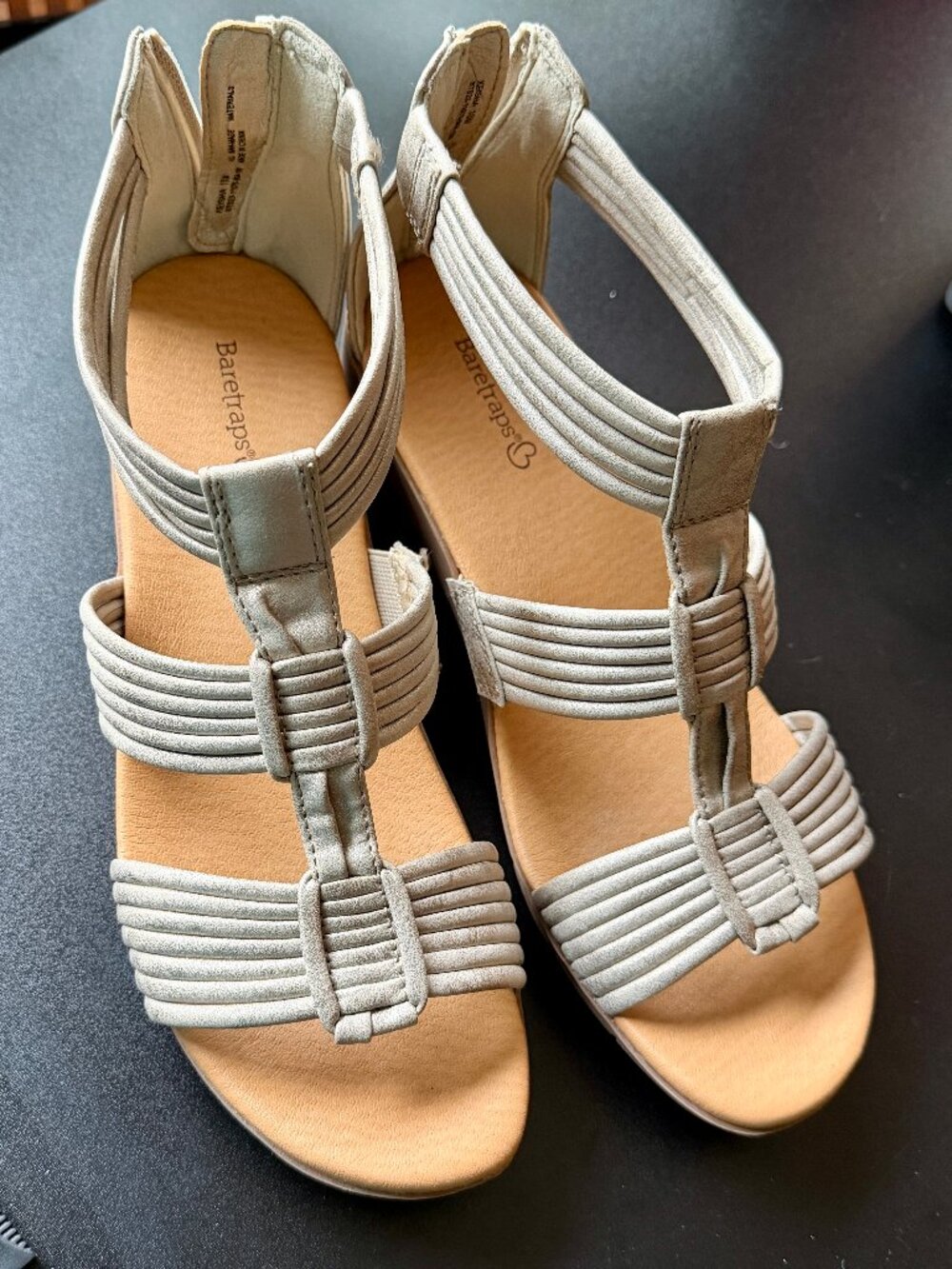 Baretraps Women's Keisha Wedge Sandal